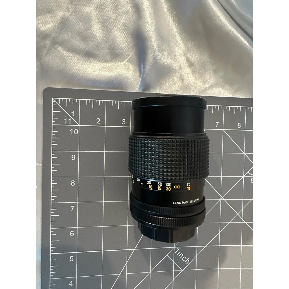Super Albinar 135mm f/2.8 MC AutoTelephoto Prime Lens Canon FD MountVintage